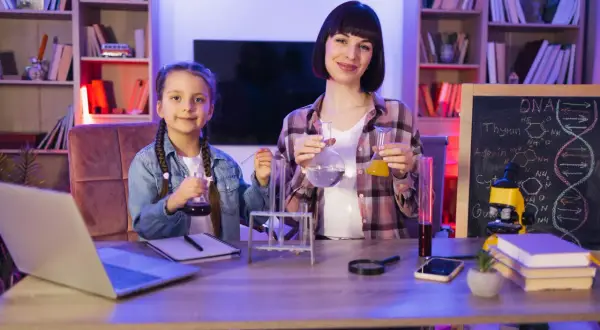 Kiedy jest zdalne nauczanie? Poznaj kluczowe przepisy i sytuacje