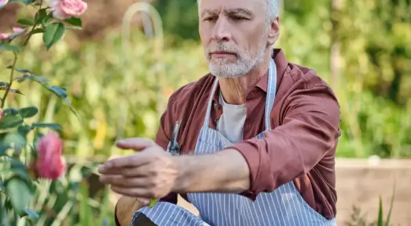 Pomysły na zajęcia z seniorami, które poprawią ich samopoczucie i radość