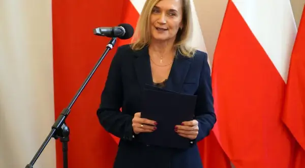 Ile zarabia kurator oświaty? Zaskakujące wynagrodzenia w edukacji