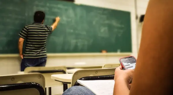 Jakie zmiany w oświacie mogą wpłynąć na przyszłość uczniów?