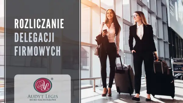 Dwie kobiety w eleganckich strojach biznesowych z walizkami w nowoczesnym wnętrzu, prawdopodobnie lotnisku.